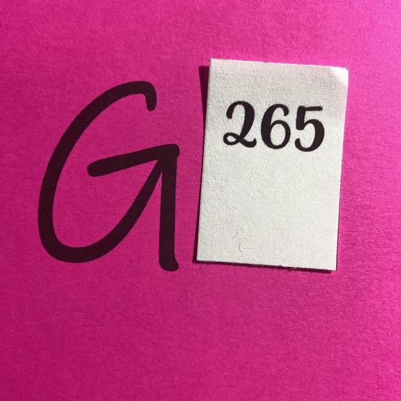 Old Navy Perfect 5” Shorts. Size 10. Old Navy Favorite Khakis. Black. Low Rise. - Picture 7 of 7